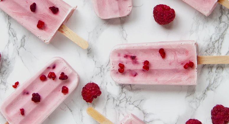 strawberry popsicles to beat the summer heat in the philippines