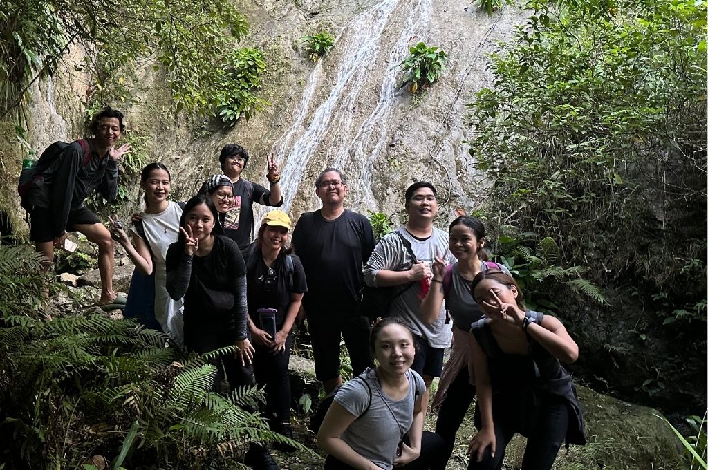 KDCI Conquers Mt. Mapalad - Reaching The Peak