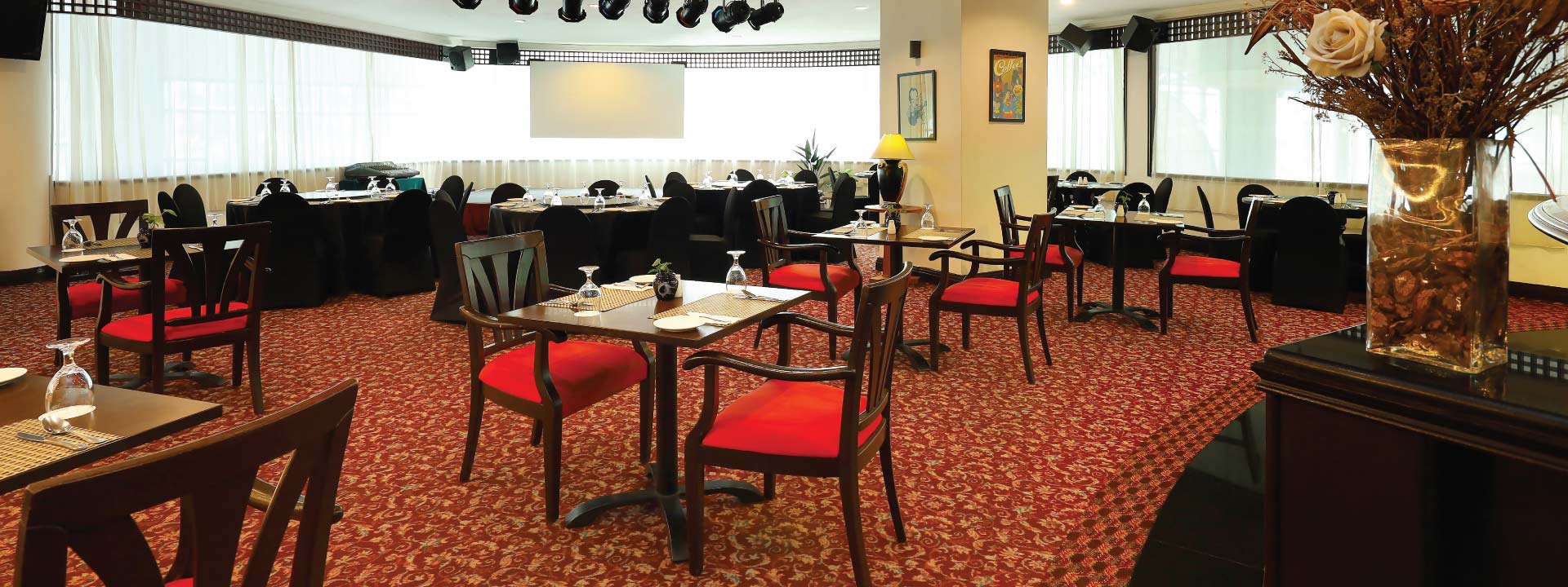 Santai Café