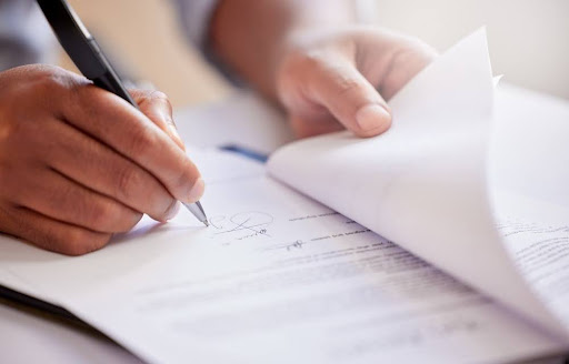 OEM Contract: Key Clauses to Get Right (IP, MOQ, Tooling, Quality)