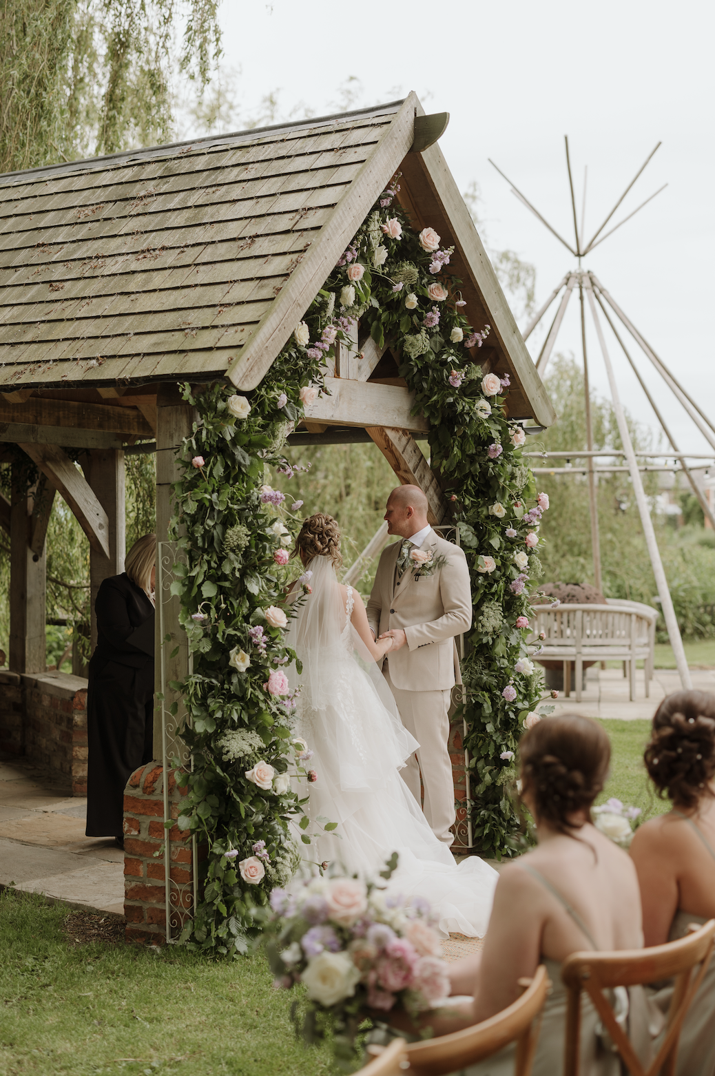 Outdoor wedding ceremony - Garden Weddings