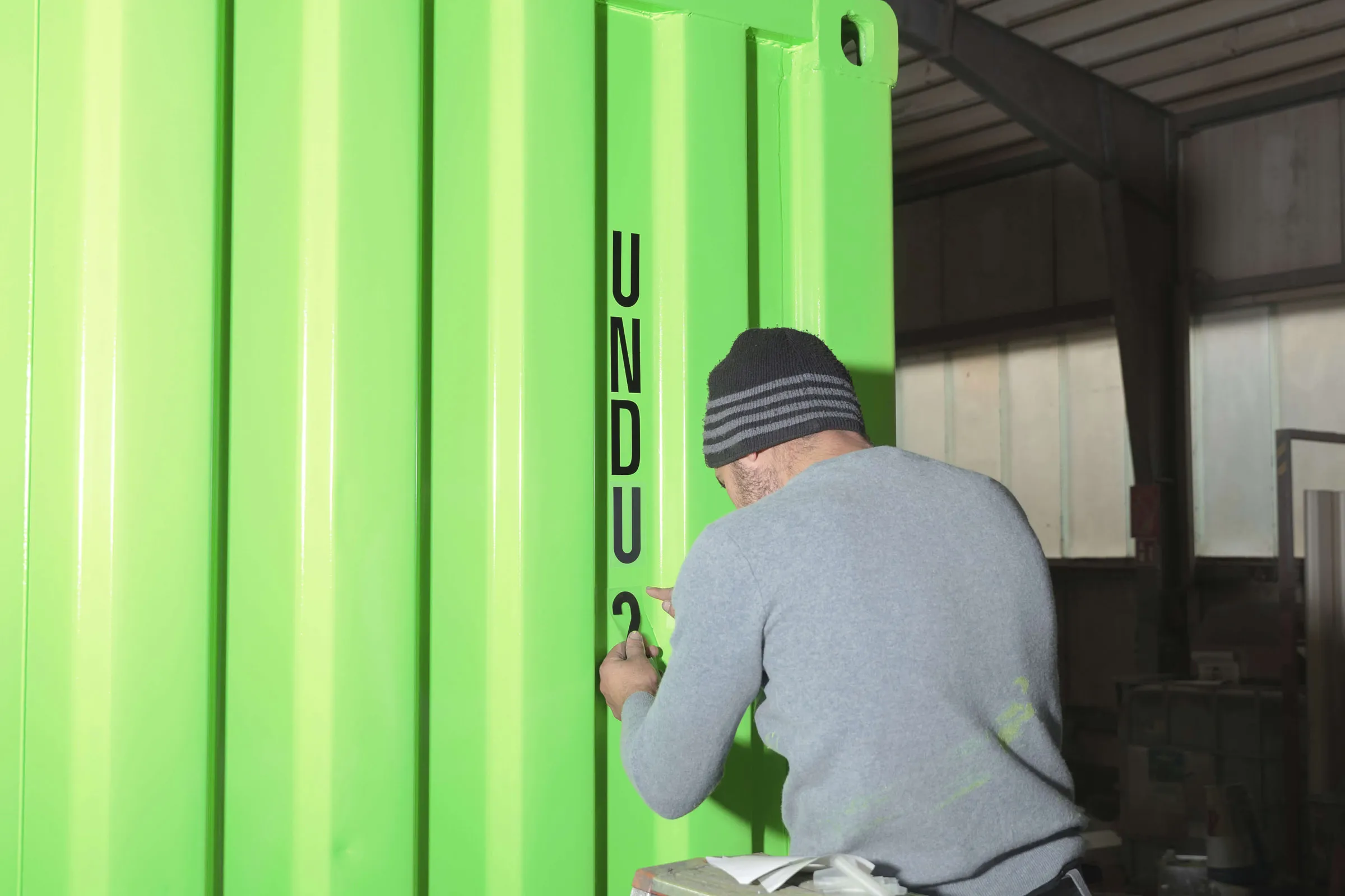 UNDU Container – Lackierung