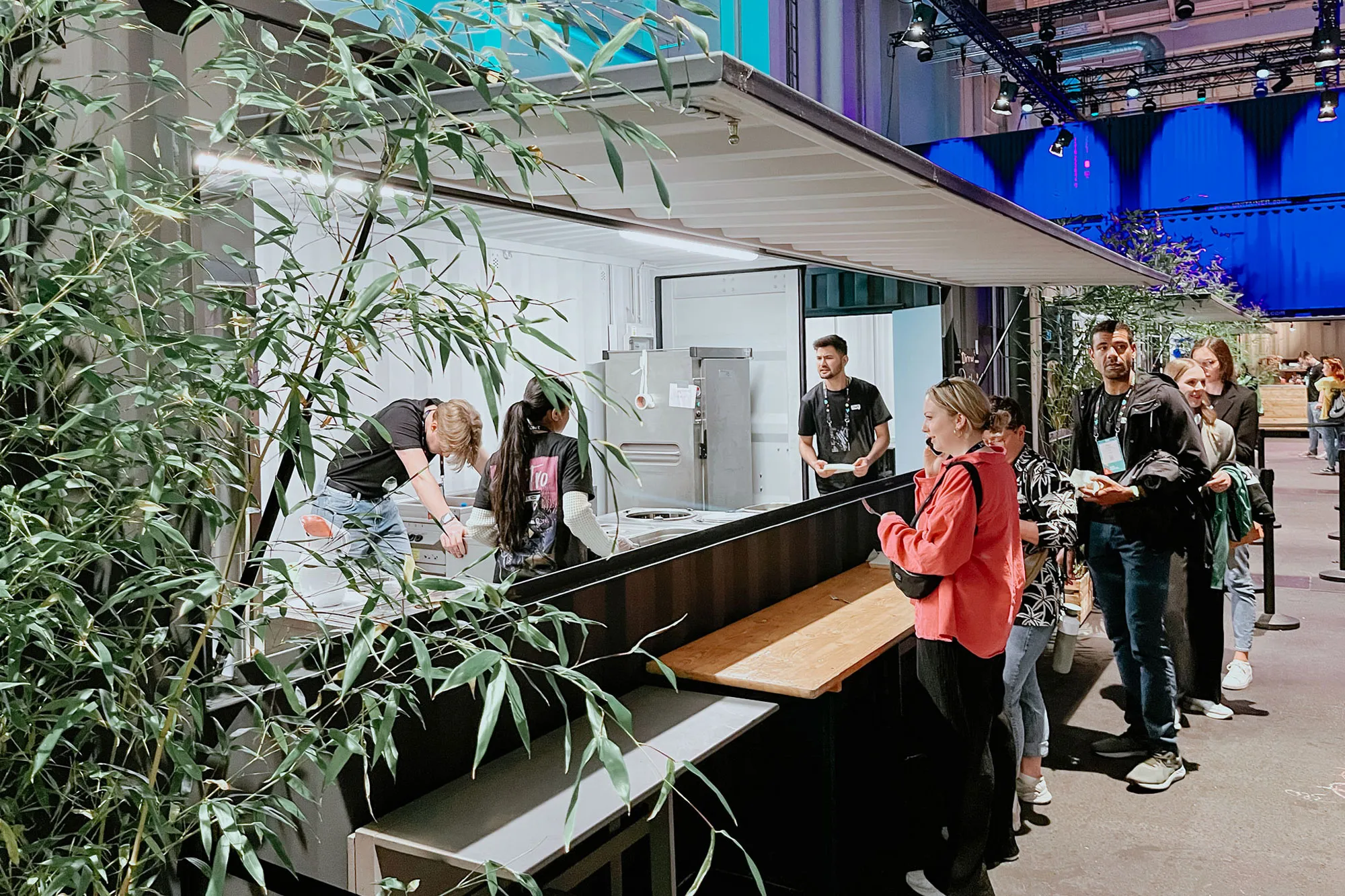 Barcontainer auf dem OMR Festival.