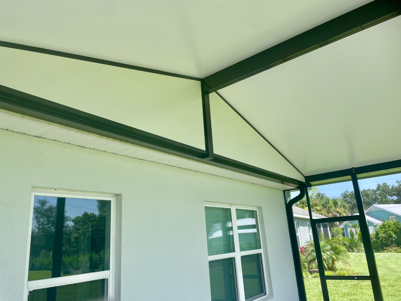Transom Roof on Screen Enclosure
