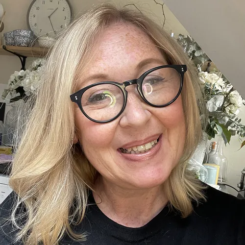 Lynne Dickson