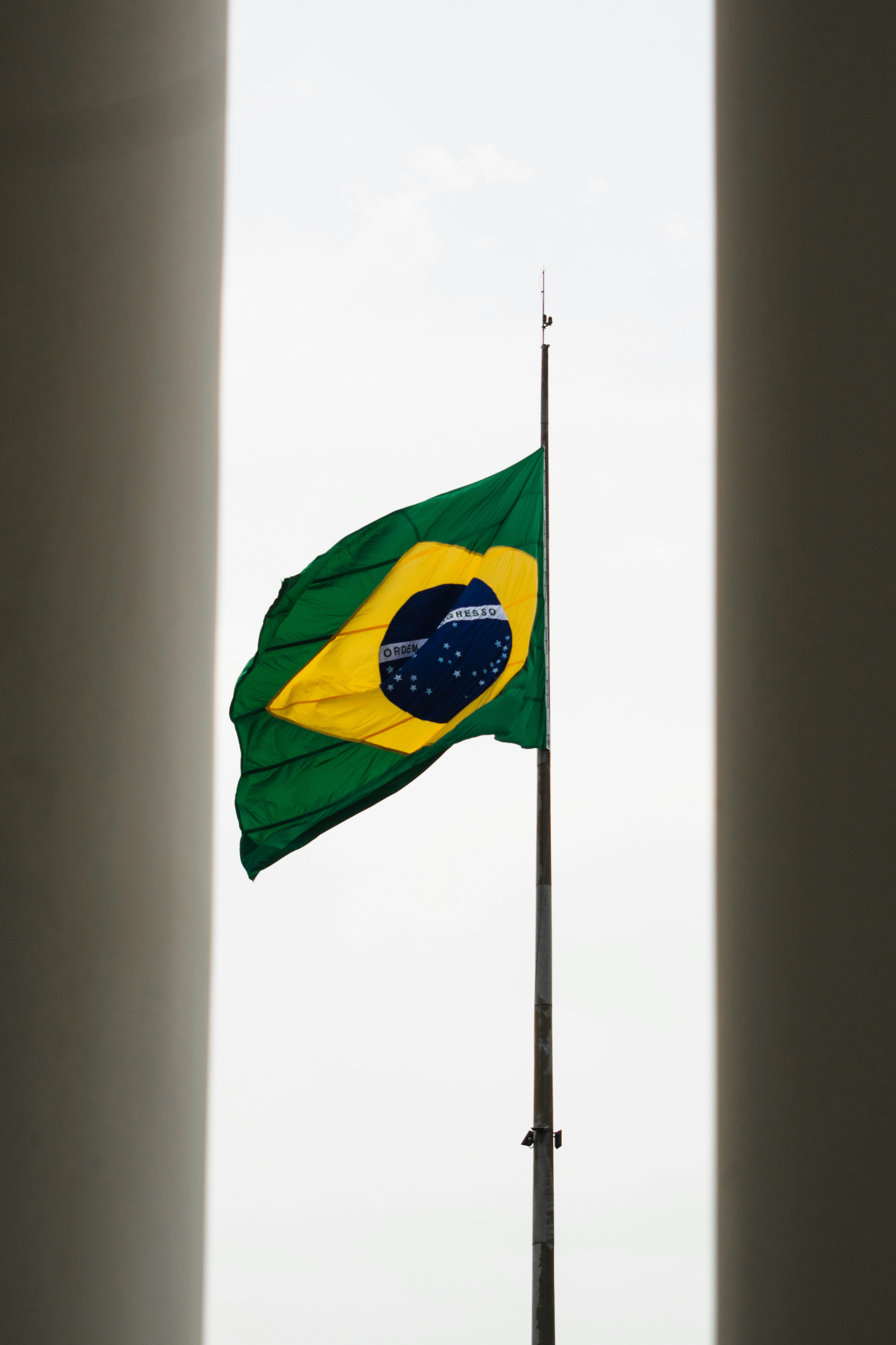 Brazilian flag
Credit: mateus-campos-felipe-Koo05y0j1Aw-unsplash