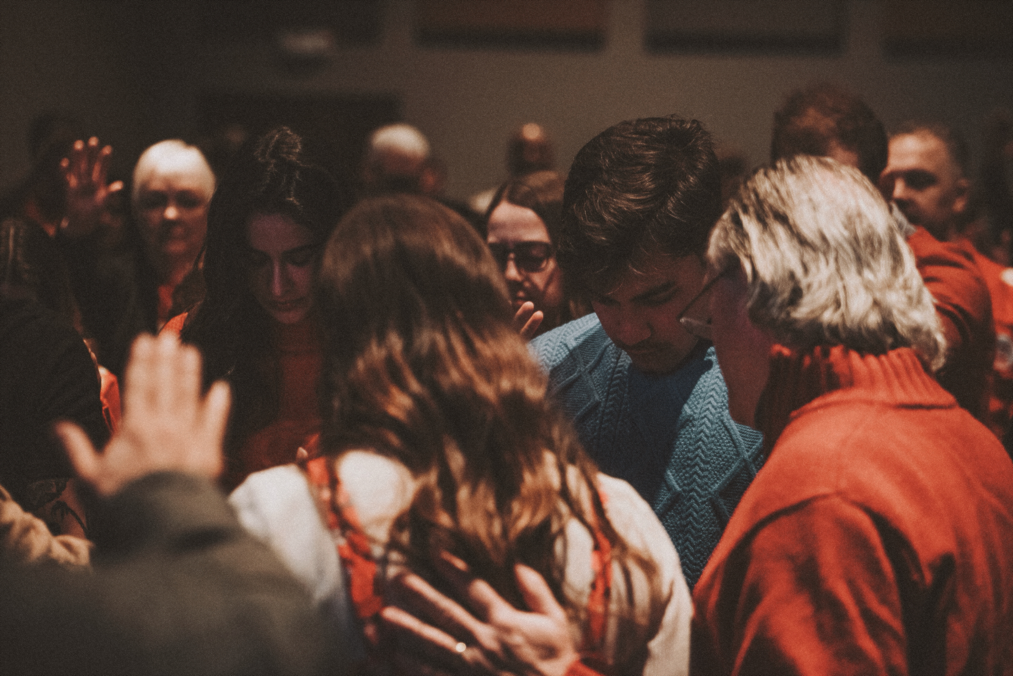 A serene mountain landscape with misty hills, symbolizing the clarity and flexibility of Nimbus Library designs.