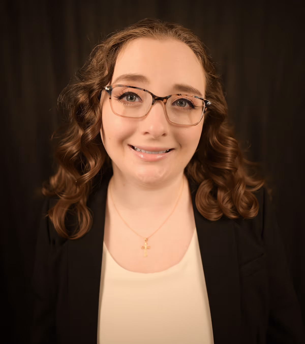 Julia R. Vassallo headshot