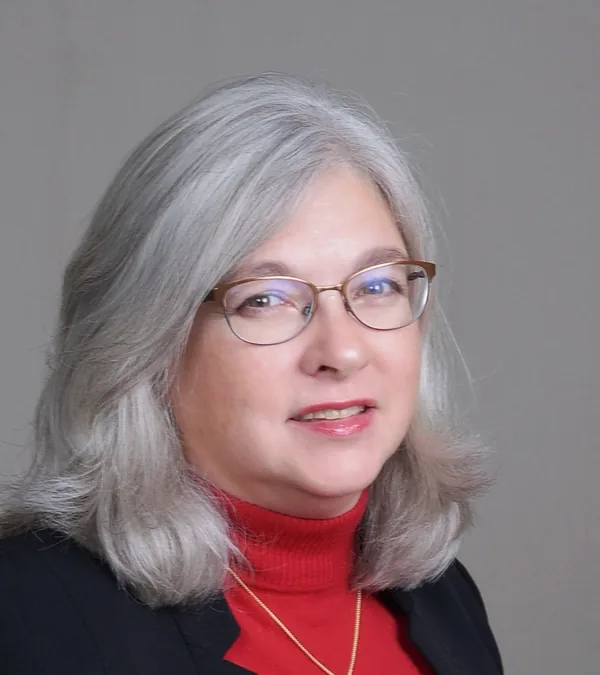Erin Choquette headshot