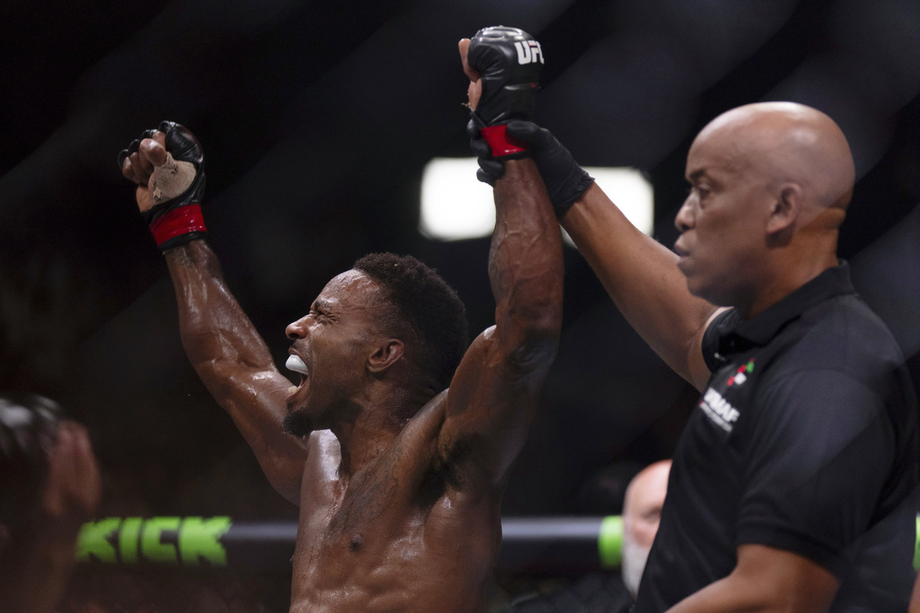 Lerone Murphy celebrates after a UFC win at UFC Fight Night. Find Murphy vs. Pico prediction and an expert pick for the UFC 319 co-main event.
