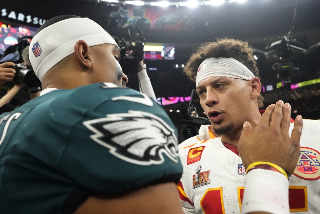 Jalen Hurts, Patrick Mahomes Square Off — NFL Week 2 Stats to Know