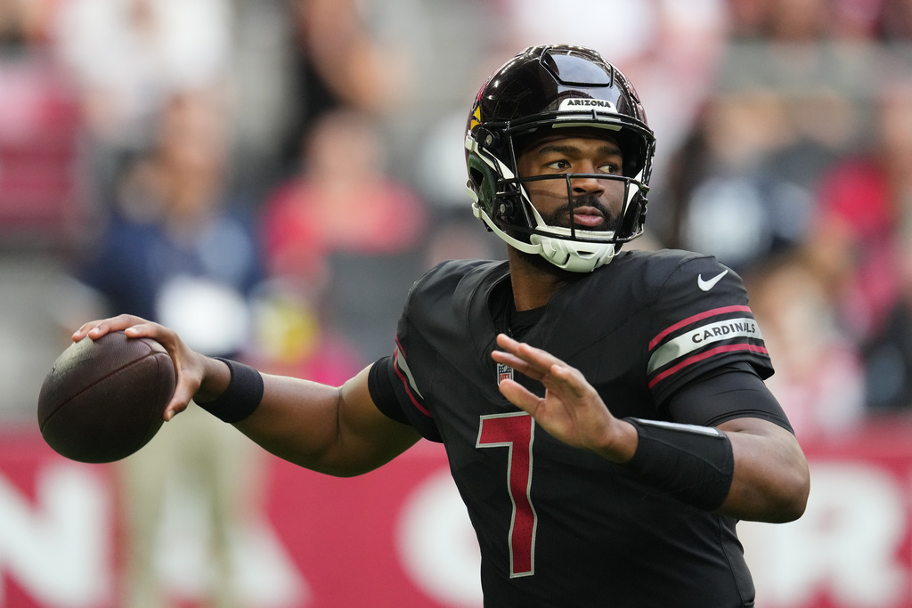 Arizona Cardinals QB Jacoby Brissett throws a pass against the 49ers.