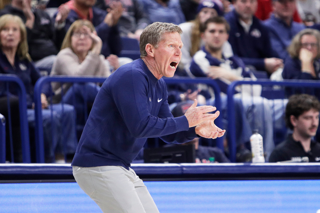 Gonzaga Bulldogs men's basketball HC Mark Few reacts during a game against the Pacific Tigers.