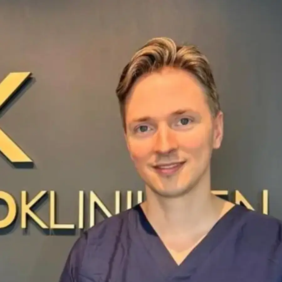 Alexander Vigen, overlege og plastikkirurg