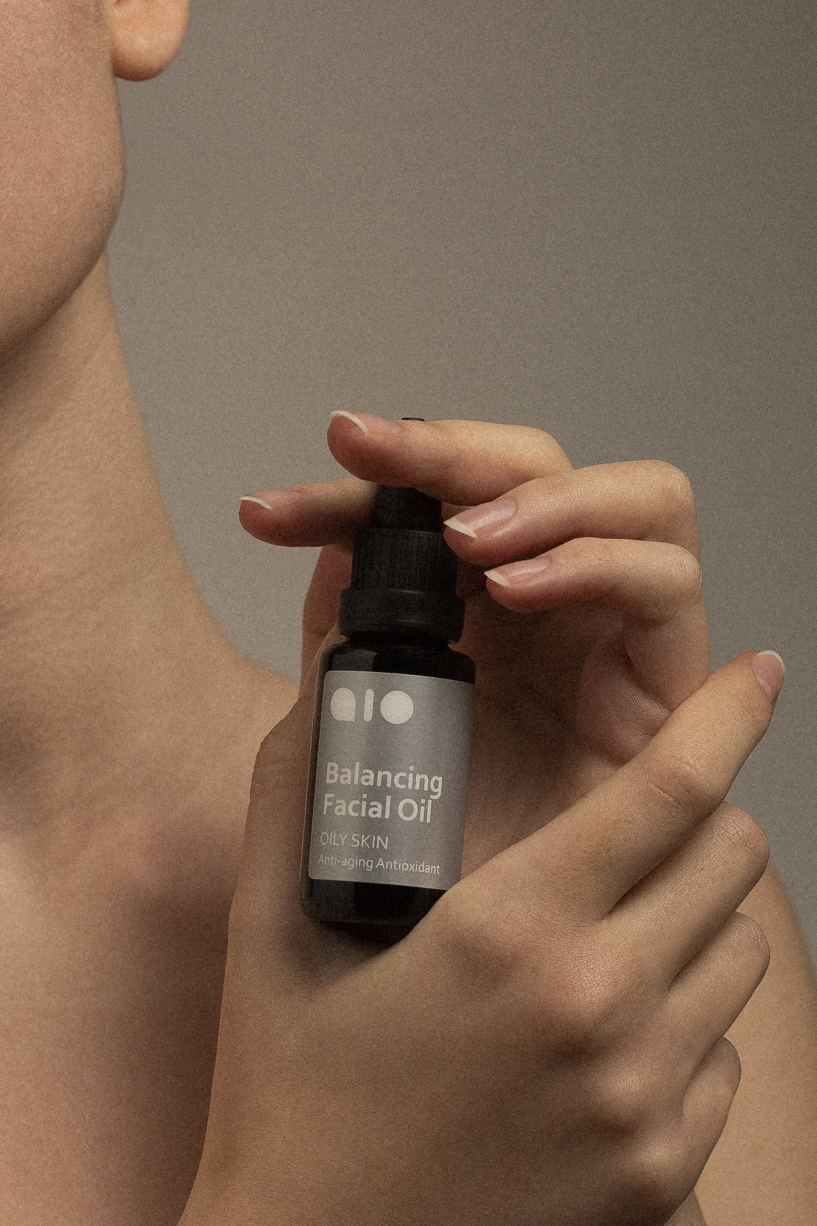 Los Beneficios de Usar Aceites 100% Naturales para el Cuidado de la Piel