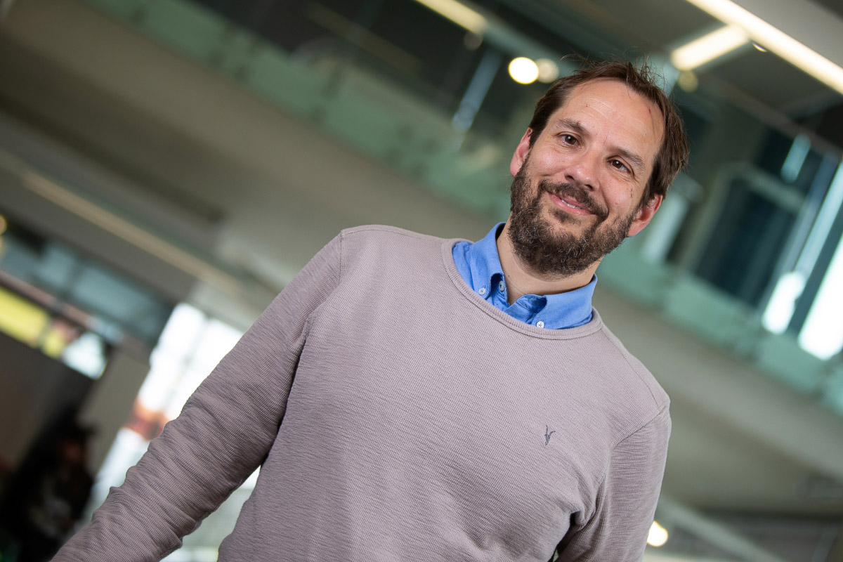 Headshot of Leighton CEO James Bunting.