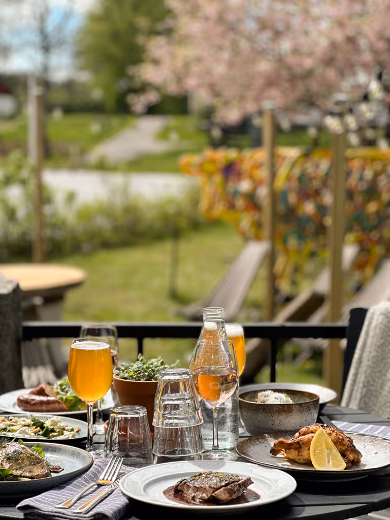 Weekend hotellpaket med middag Siggesta Gård