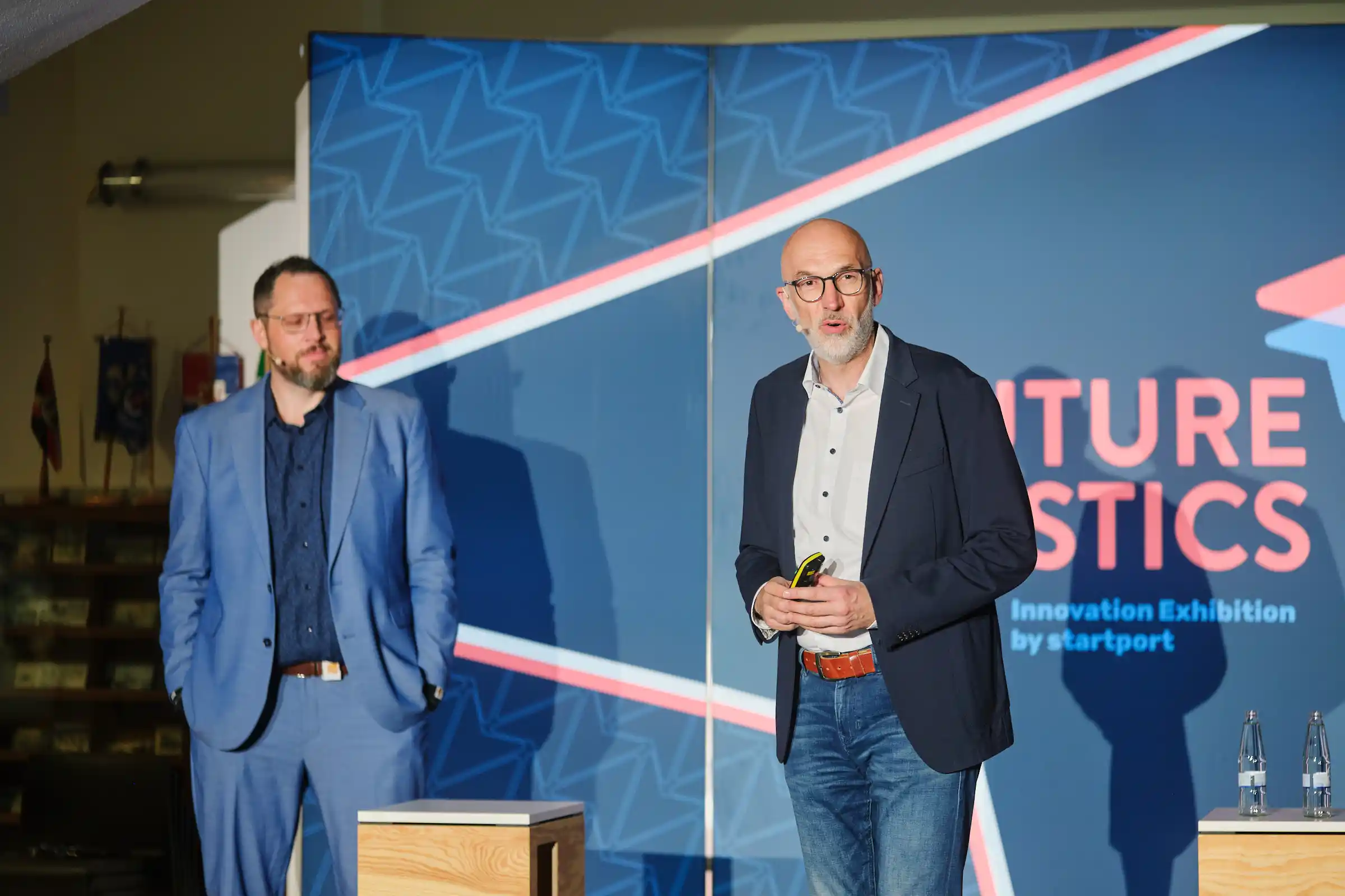 MotionMiners and avitea on stage at Startport