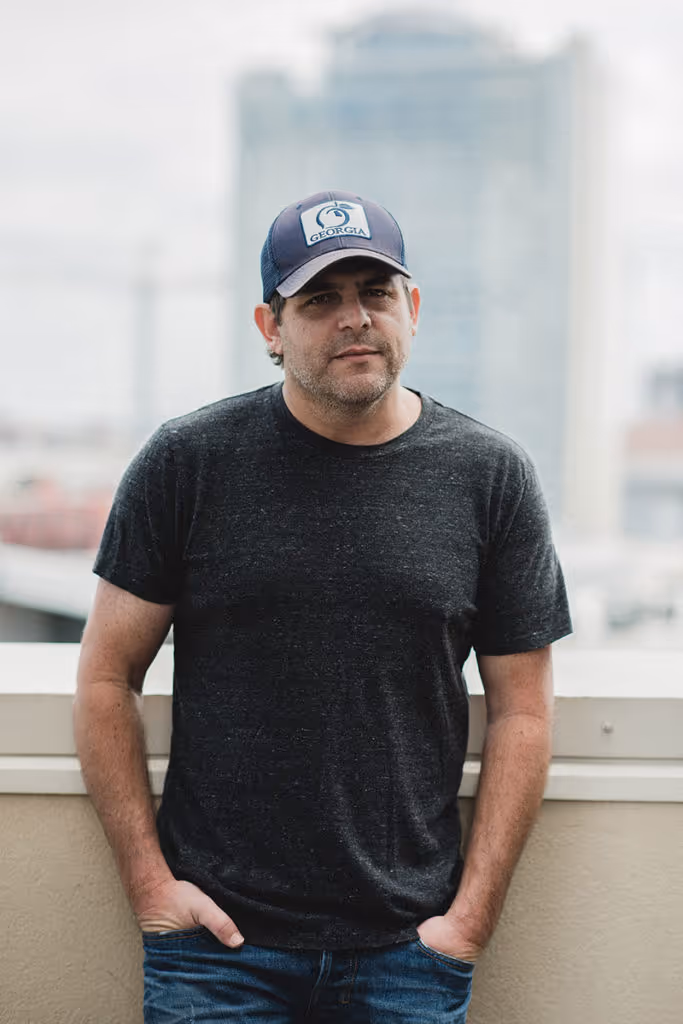 portrait of Rhett Akins