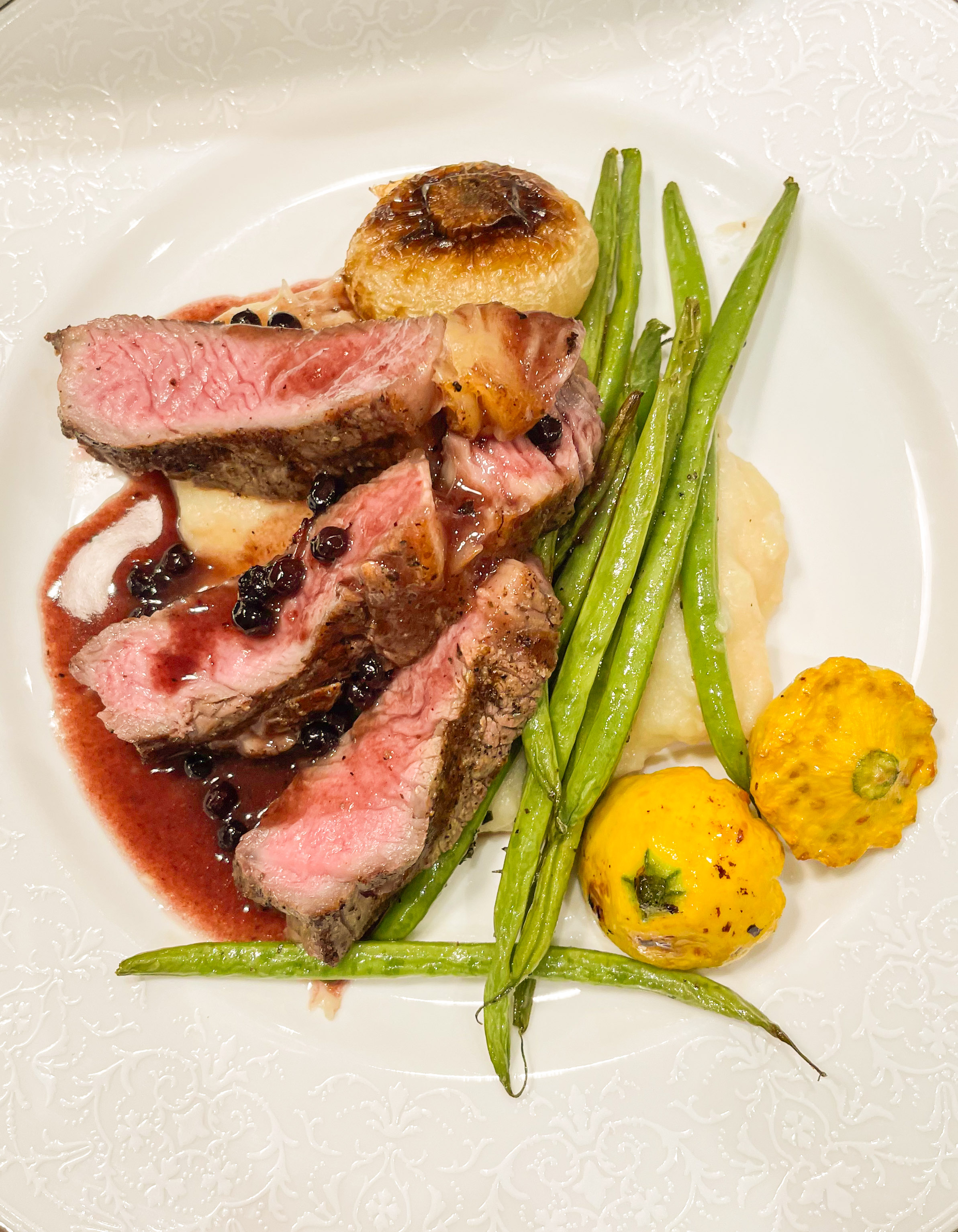 Premium grilled meat prepared by private chef Chef Rafael Olintho for exclusive dining events