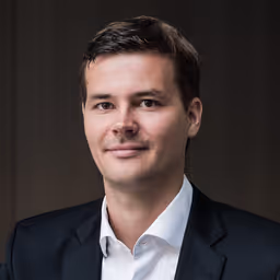 Dr. Alexander Herzfeldt