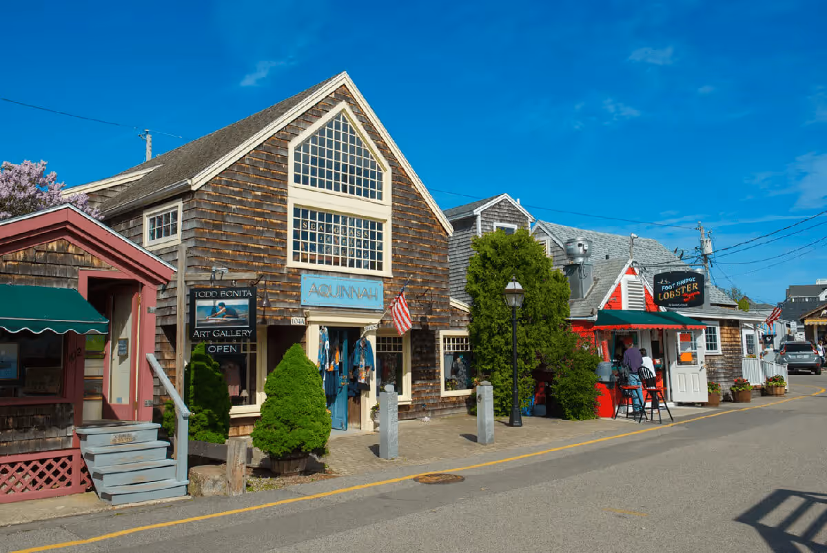 Trusted Local Movers in Wells, Maine, for Over a Century