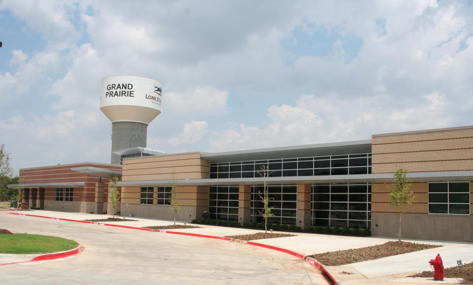 2750 Graham St,
Grand Prairie, TX 75050