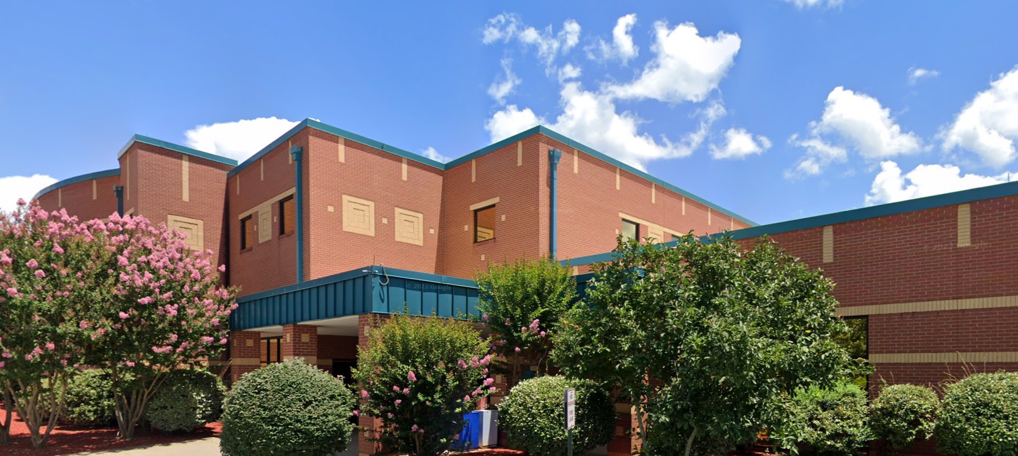 511 N Castle Heights Avenue,
Lebanon, TN 37087