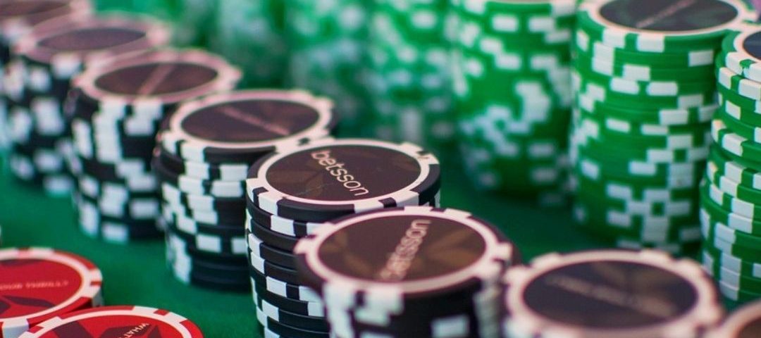 Poker là gì? Tất cả mọi thứ bạn cần biết về trò chơi bài phổ biến nhất thế giới năm 2023