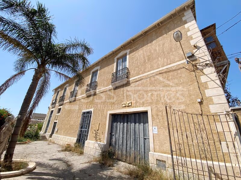 Property Image 4