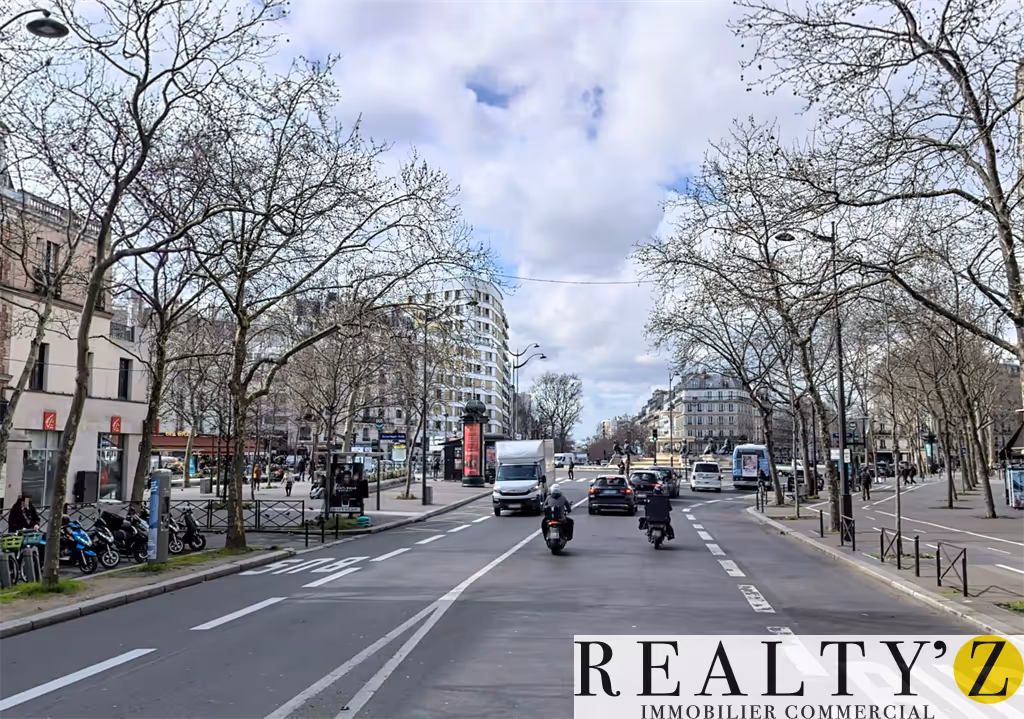 Local Commercial | 32m² | DAUMESNIL - REUILLY 