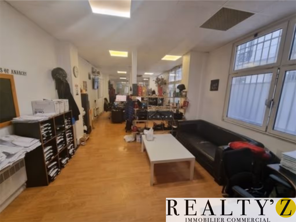Local Professionnel | 160m² | Saint Vincent de Paul 