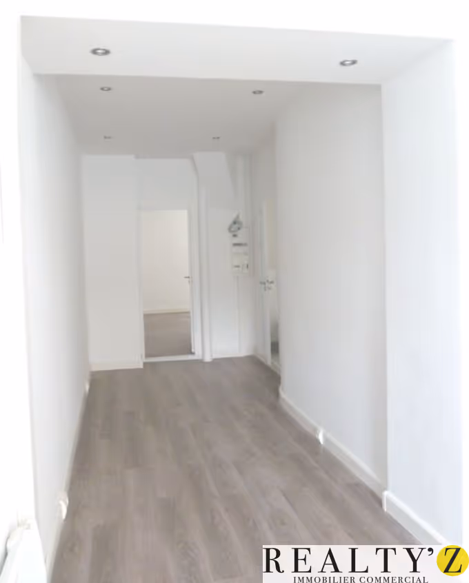 Local Commercial | 45m² | champs de mars 