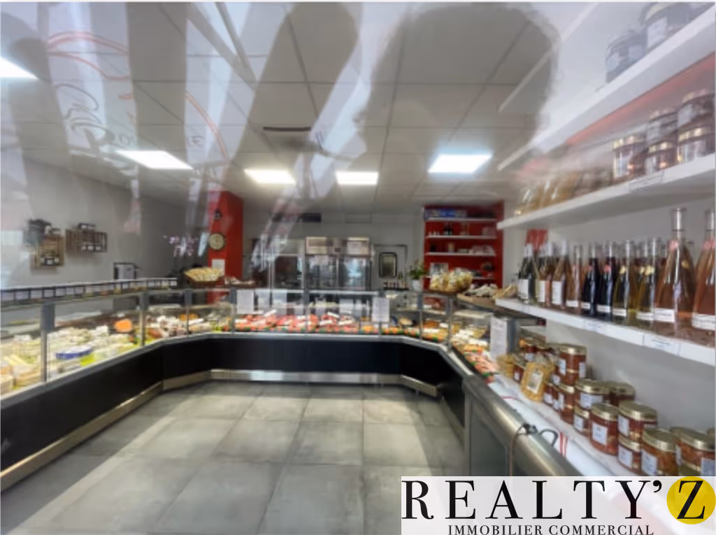Local Commercial | 125m² | lace du Plessis Saucourt 
