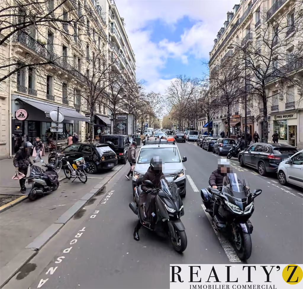 Local Commercial | 80m² | Victor Hugo 
