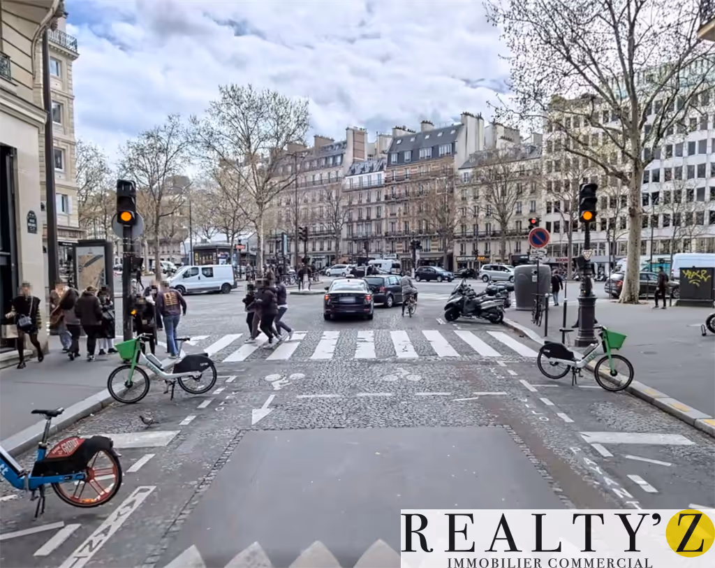 Local Commercial | 90m² | Porte Maillot/Grande Armée 