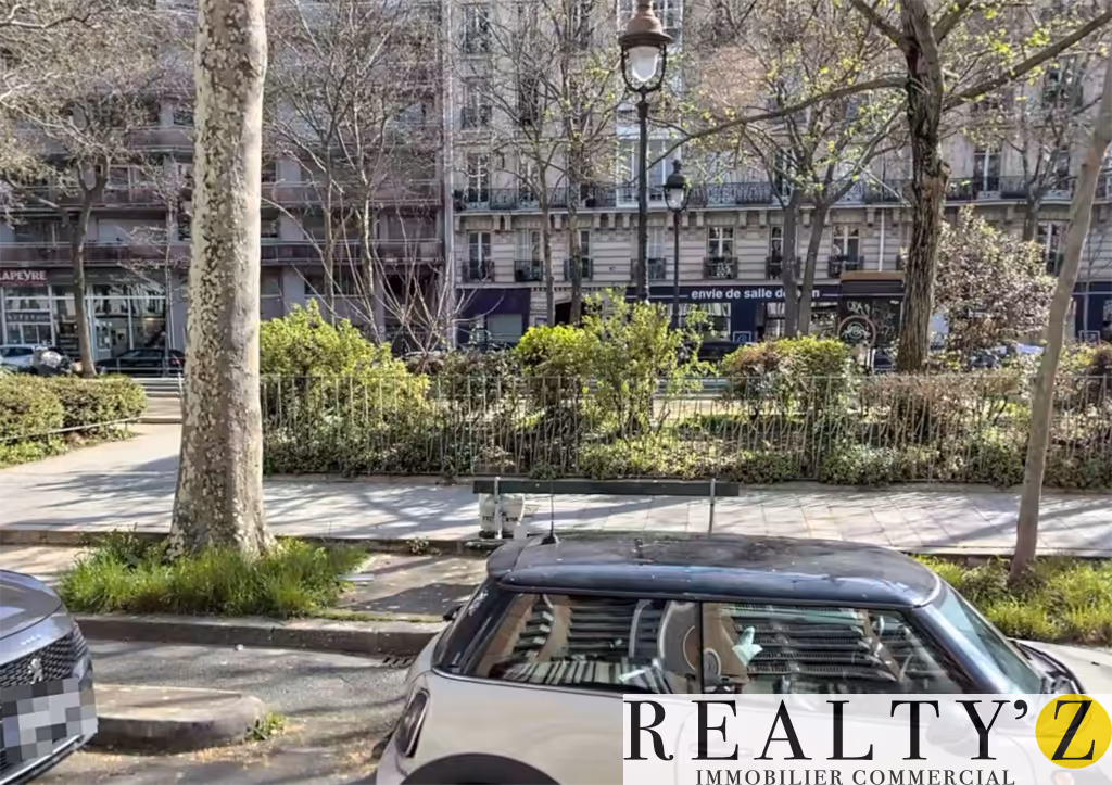 Local Commercial | 214m² | RICHARD LENOIR 