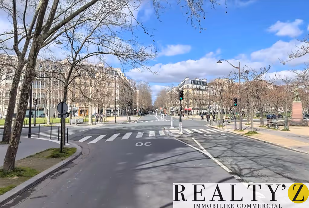 Local Commercial | 52.5m² | Avenue de Breteuil 