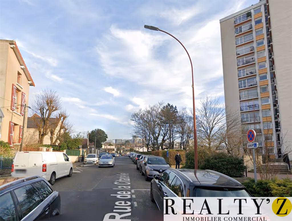 Local Commercial | 131m² | CACHAN 