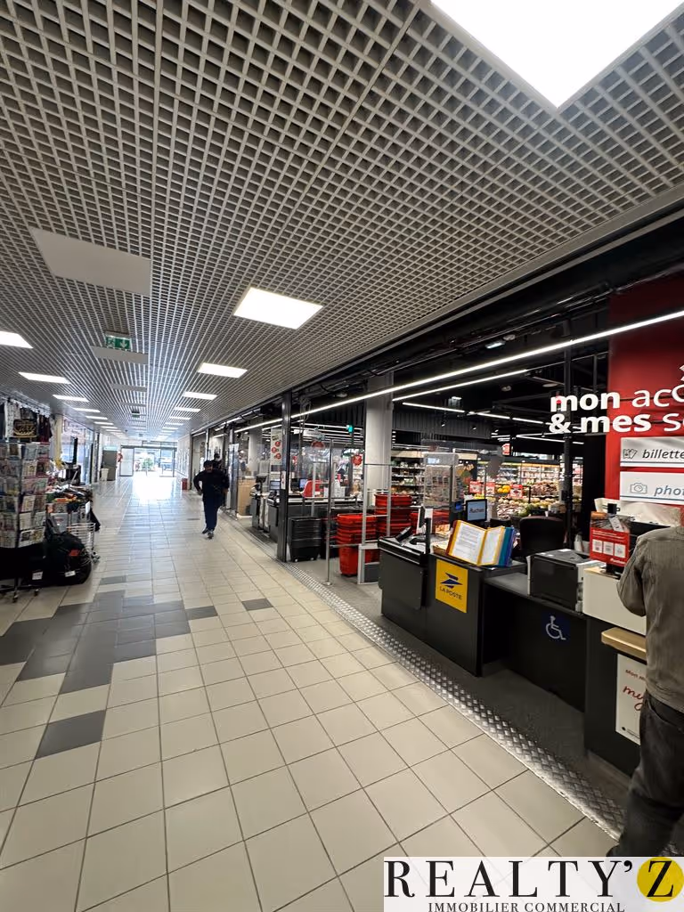 Local Commercial | 62m² | MAISONS ALFORT GALERIE MARCHANDE 