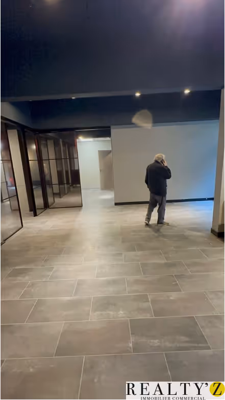 Local Commercial | 350m² | Métro Volontaires 