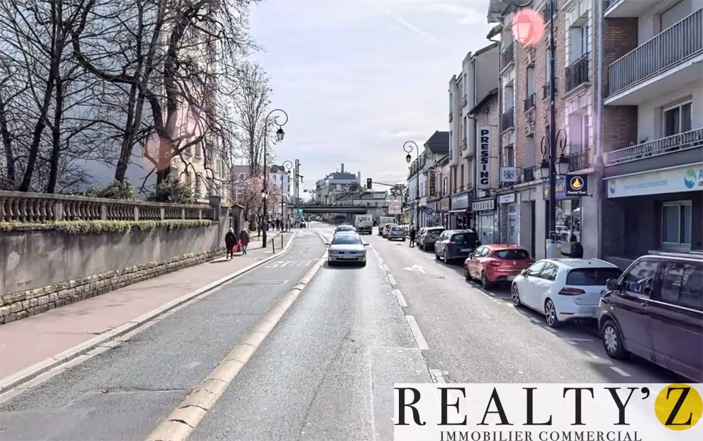 Local Commercial | 155m² | GARE CHAMPIGNY 