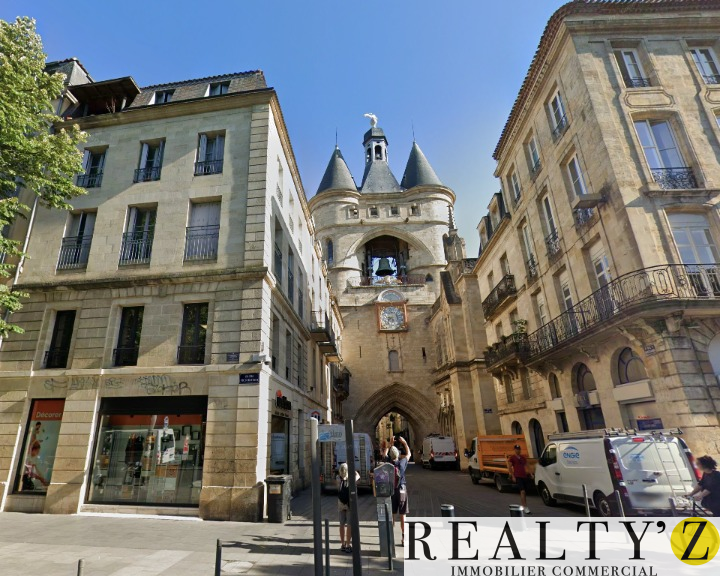 Local Commercial | 212m² | Cours Victor Hugo 