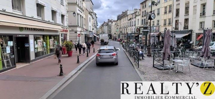 Local Commercial | 69m² | POISSY 