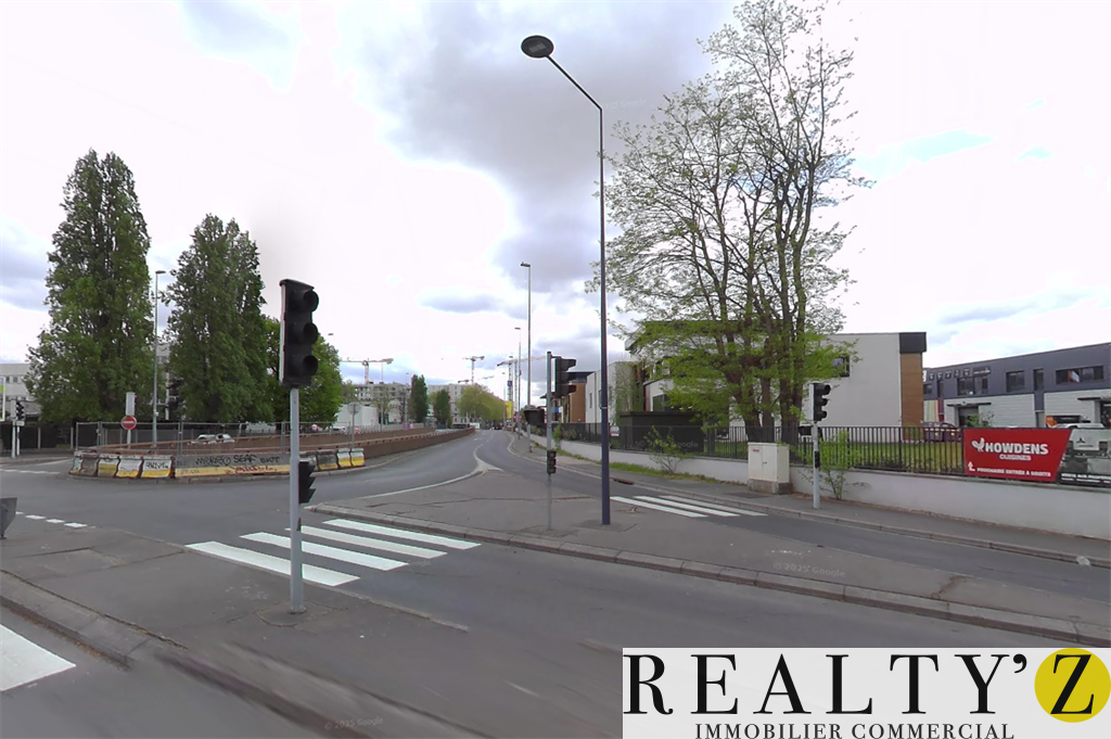 Local Commercial | 900m² | Villeneuve la garenne 