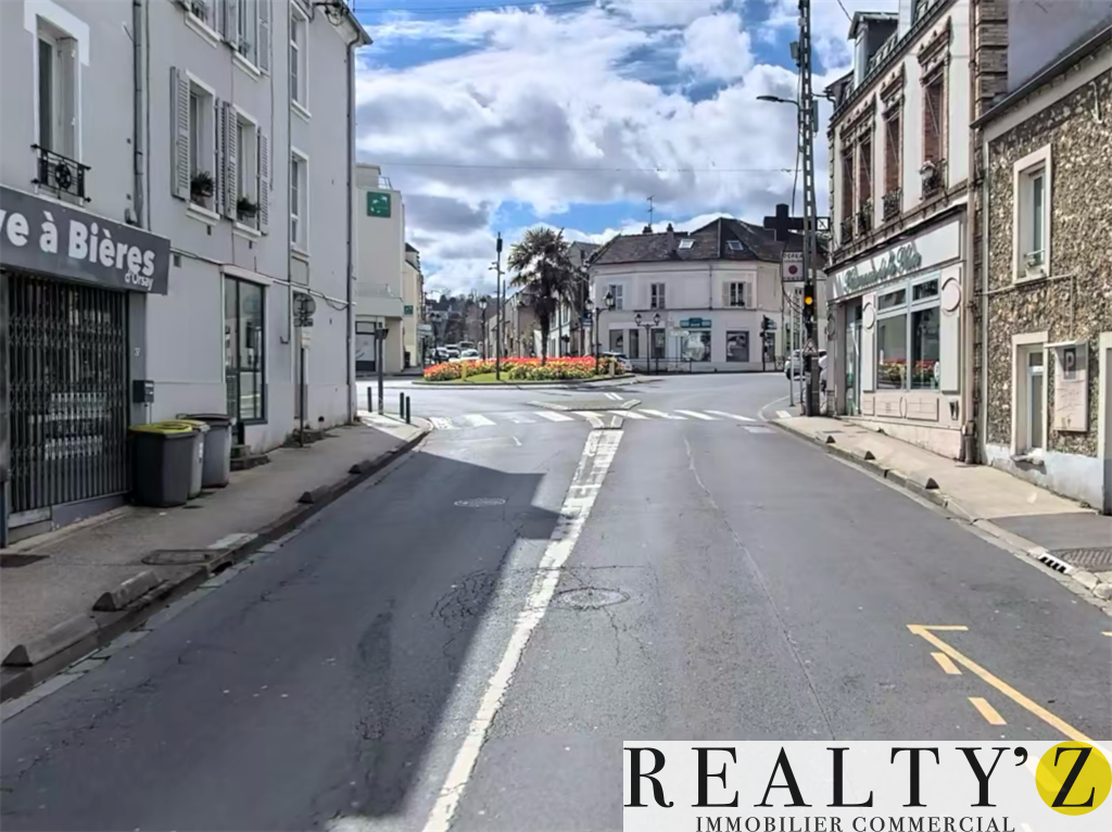 Local Commercial | 83m² | ORSAY 