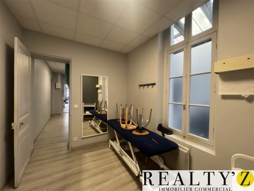 Local Commercial | 108m² | 75009 