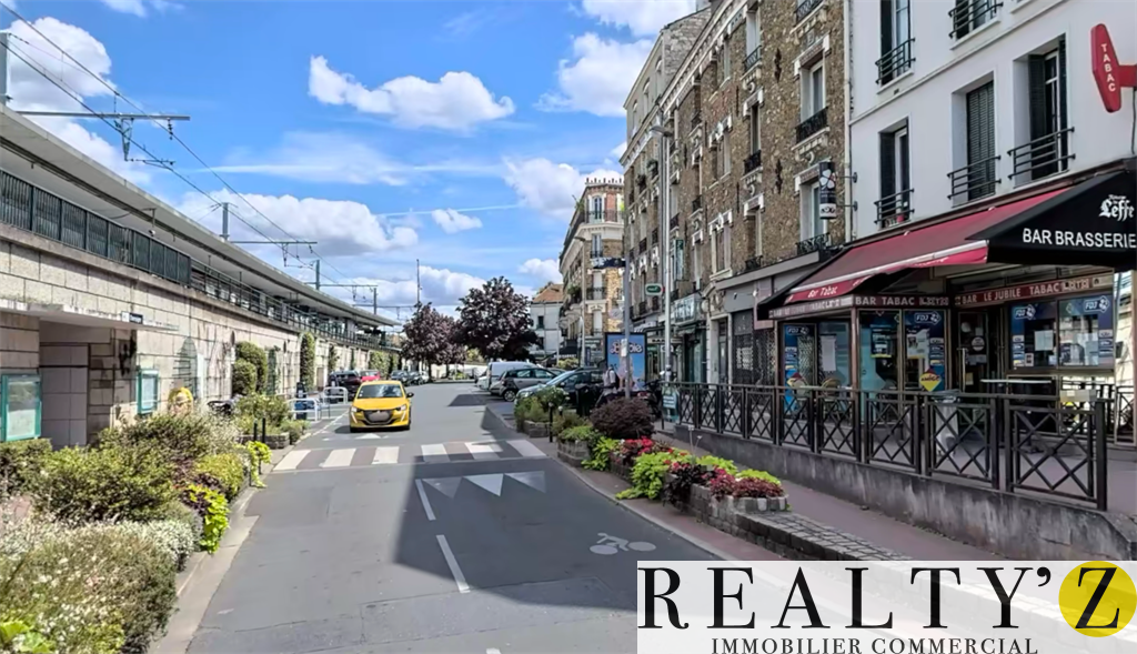 Local Commercial | 155m² | RER CHAMPIGNY 