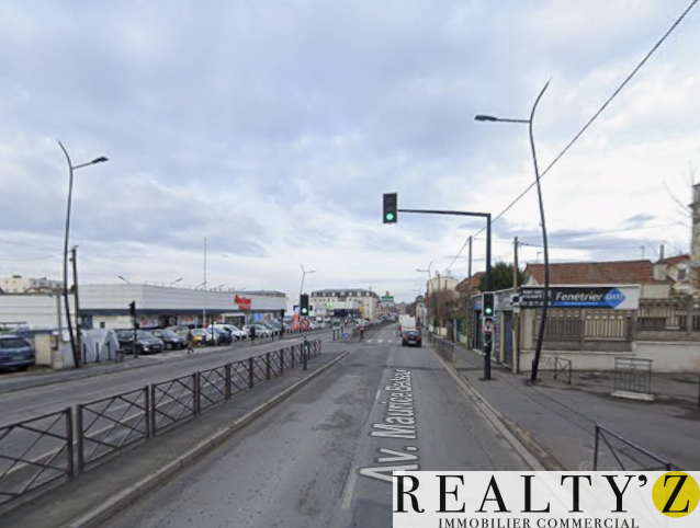 Local Commercial | 250m² | SARTROUVILLE 
