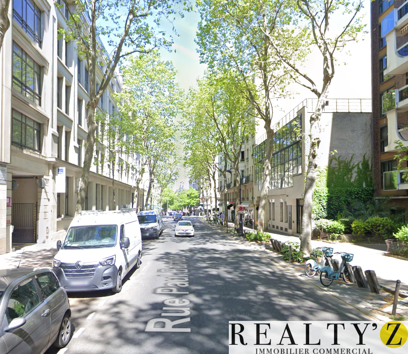 Local Commercial | 111m² | Métro Vaugirard 